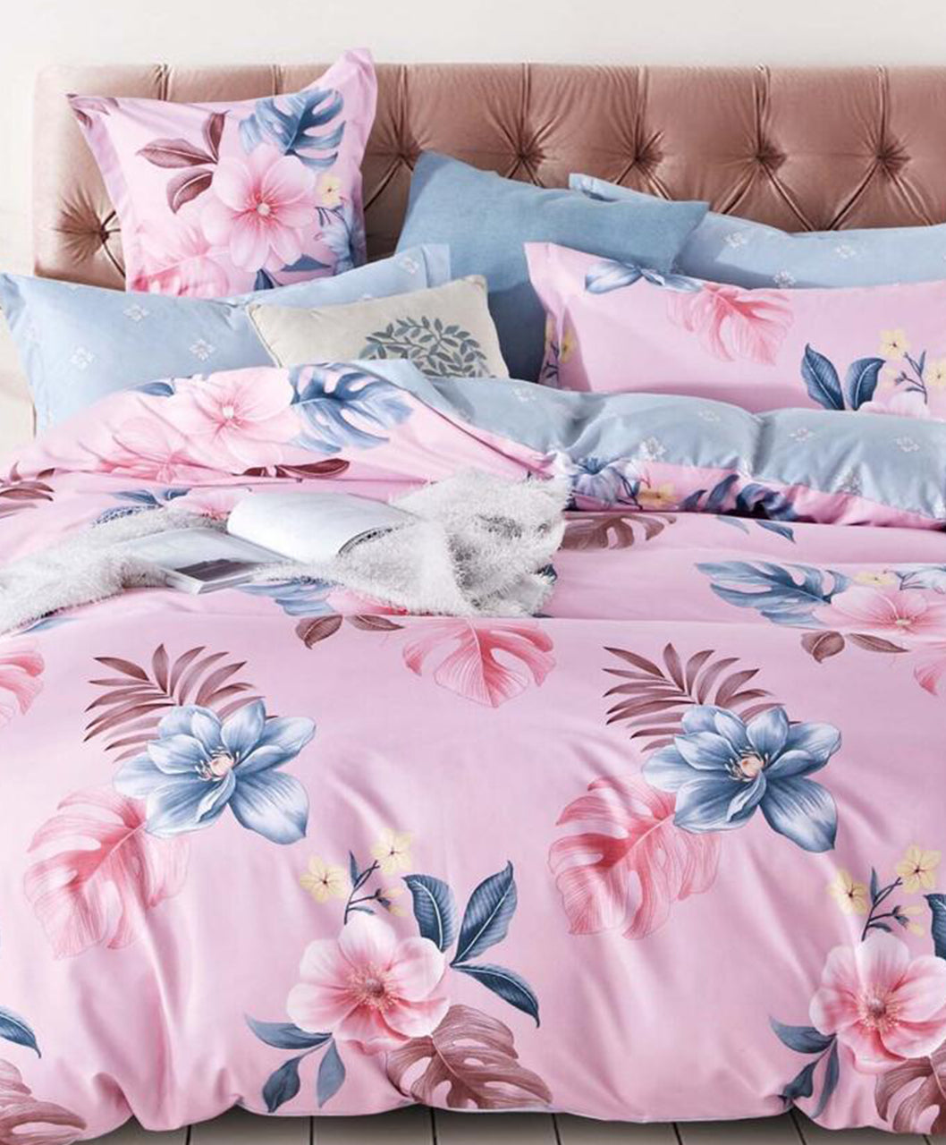 Furnishia Daffodil Pastel Pink Bloom