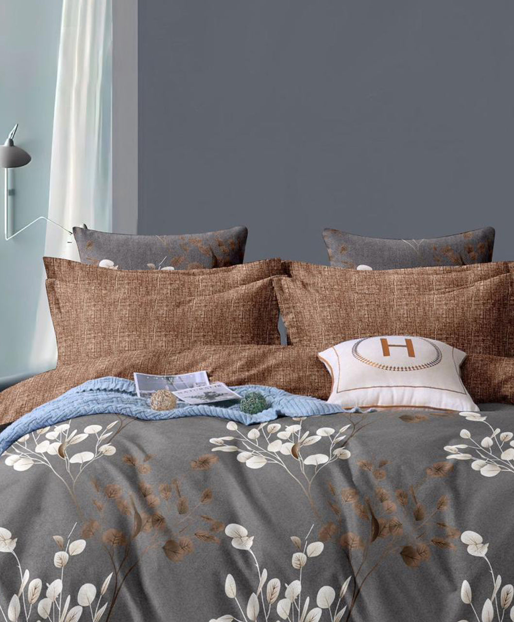 Furnishia Daffodil Rustic Grey Bloom