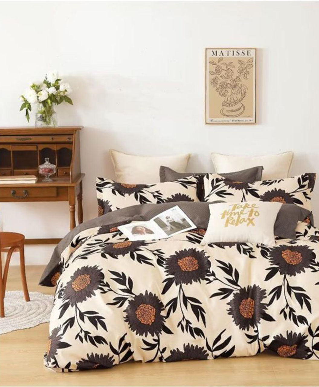 Furnishia Floral Tales Beige Sunbloom