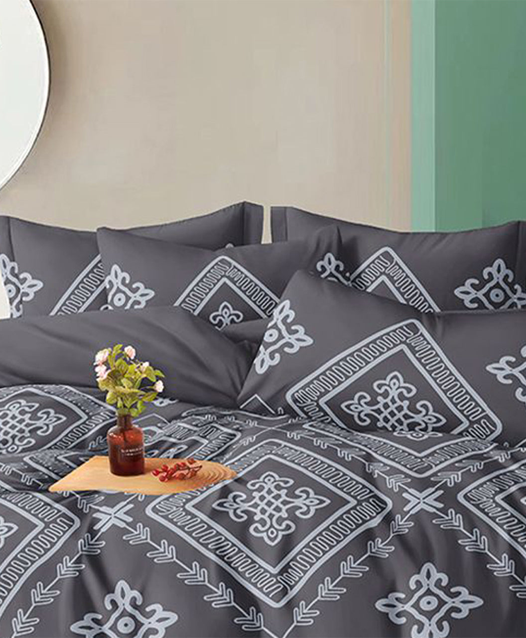Furnishia Festive Bloom Midnight Grace